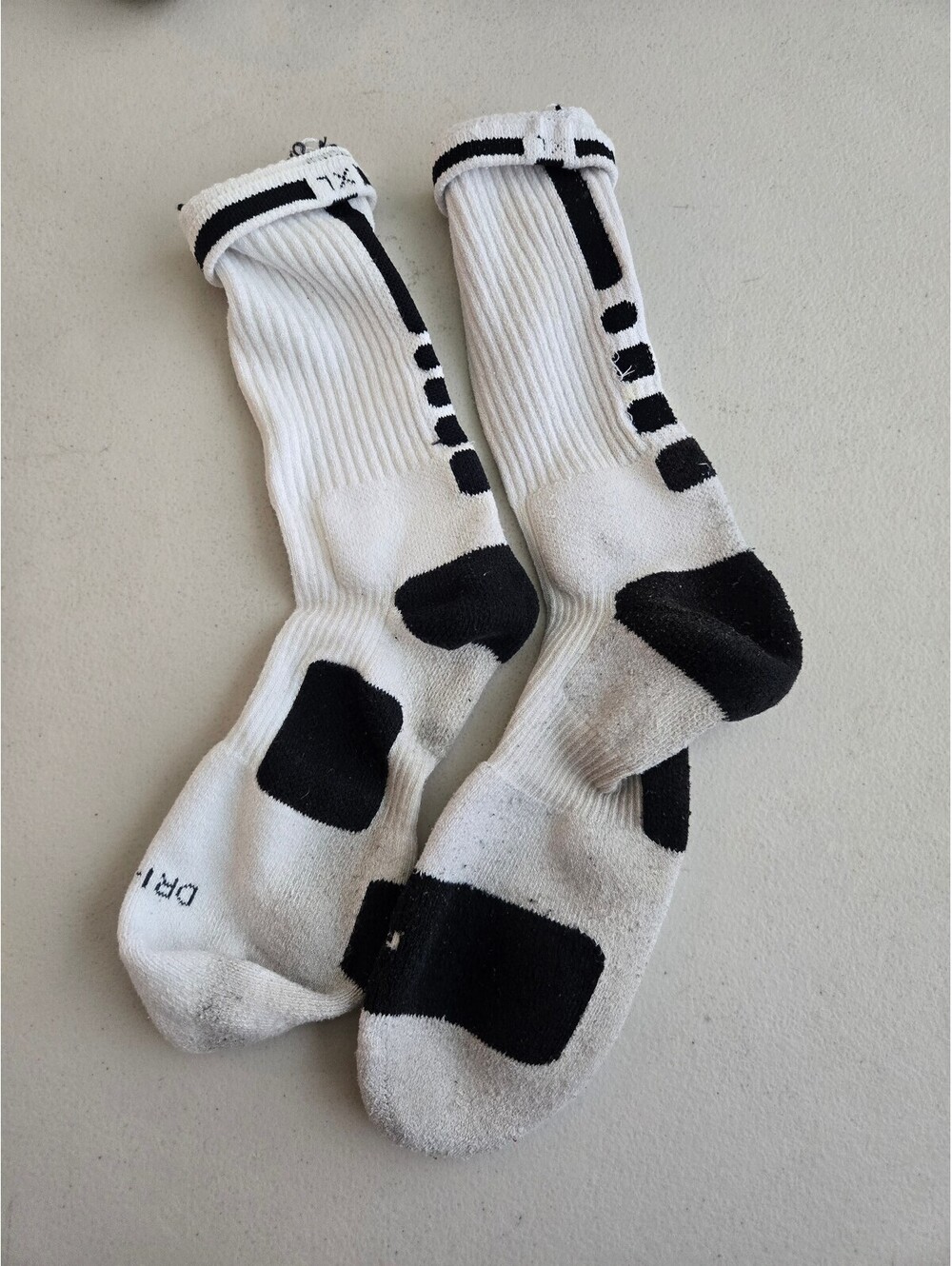 Nike Elite Basketball Crew Socks White Black Dri-FIT Adult L
